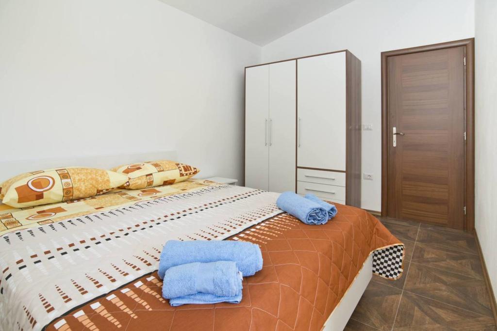 Apartments Neno Умаг Стая снимка