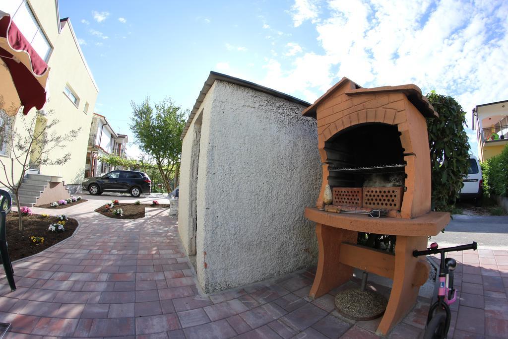 Apartments Neno Умаг Екстериор снимка